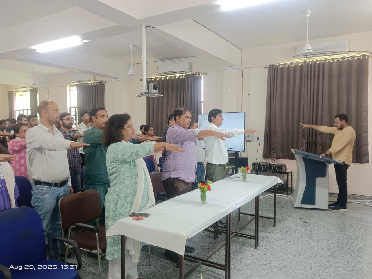 पॉलिटेक्निक कॉलेज में खेल प्रतियागिता का शुभारंभ