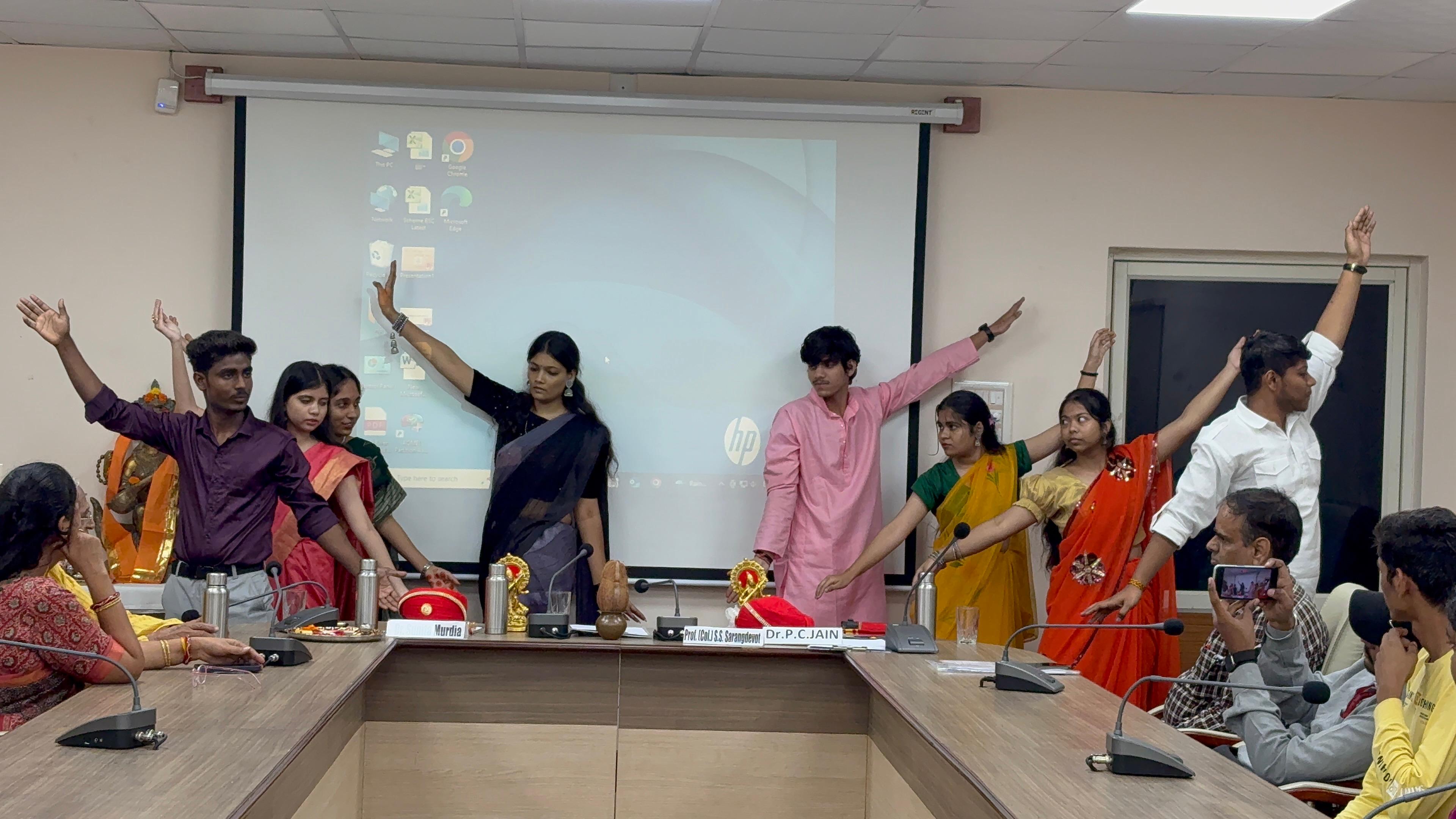 “कुएं को कूड़ा नहीं, जल दान करें” – डॉ. पी.सी. जैन