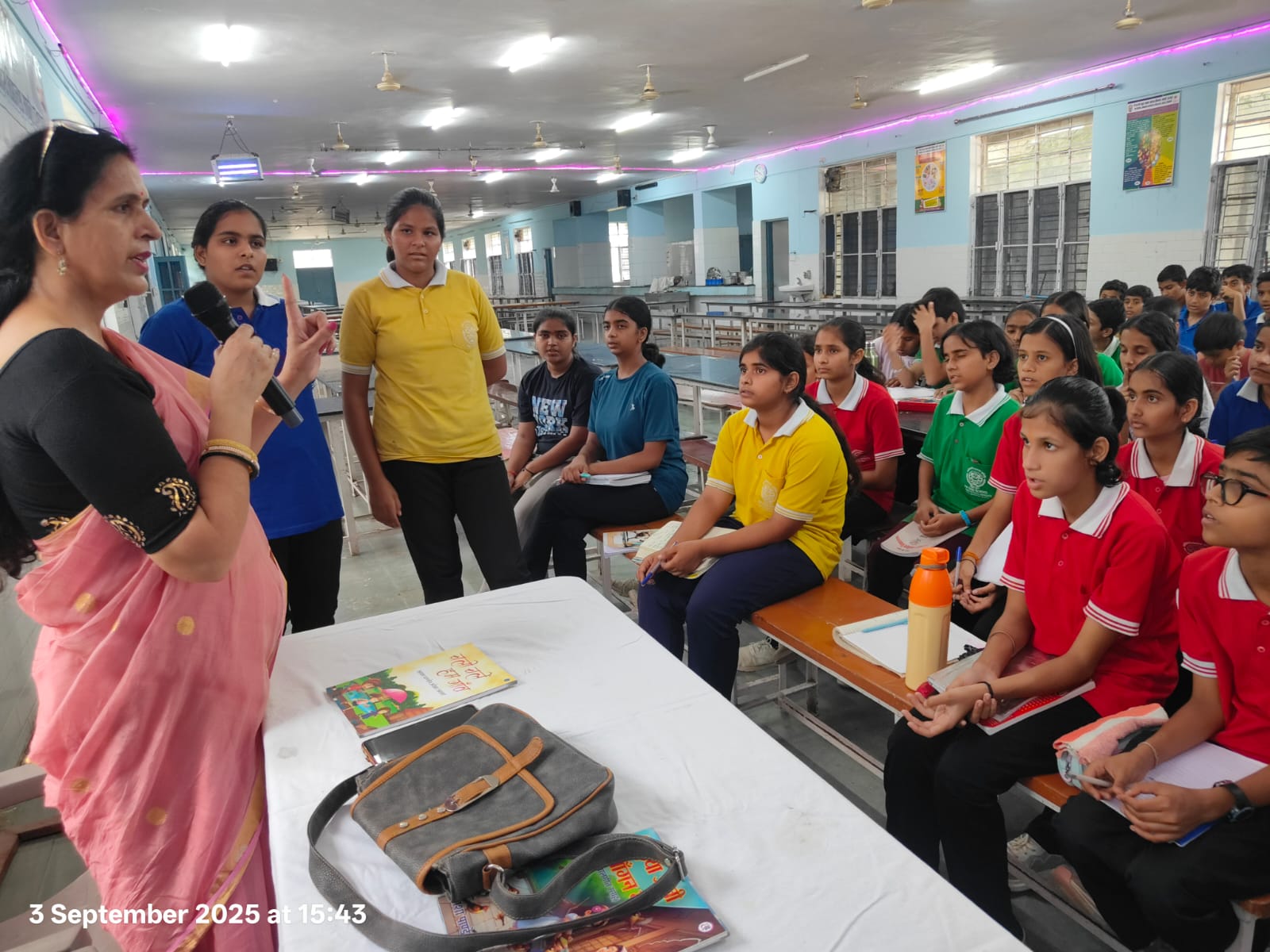 जवाहर नवोदय विद्यालय में कविता एवं कहानी लेखन कार्यशाला आयोजित