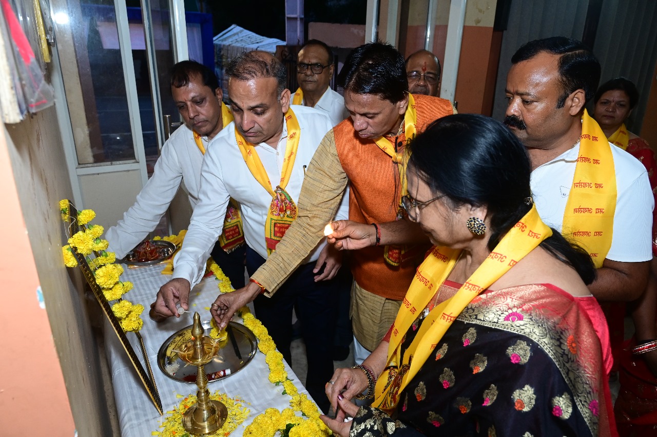 अखिल भारतीय अग्रवाल महासभा की जिला इकाई एवं महिला प्रकोष्ठ का शपथ ग्रहण समारोह संपन्न