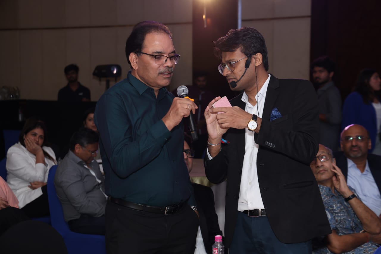 हिन्दुस्तान जिं़क द्वारा आयोजित दूसरे वेदांता जिंक सिटी हाफ मैराथन का इवेंट पोस्टर और रेस डे जर्सी लॉन्च