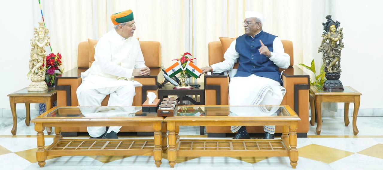 राज्यपाल श्री बागडे की कानून और न्याय मंत्री श्री अर्जुन राम मेघवाल से शिष्टाचार भेंट