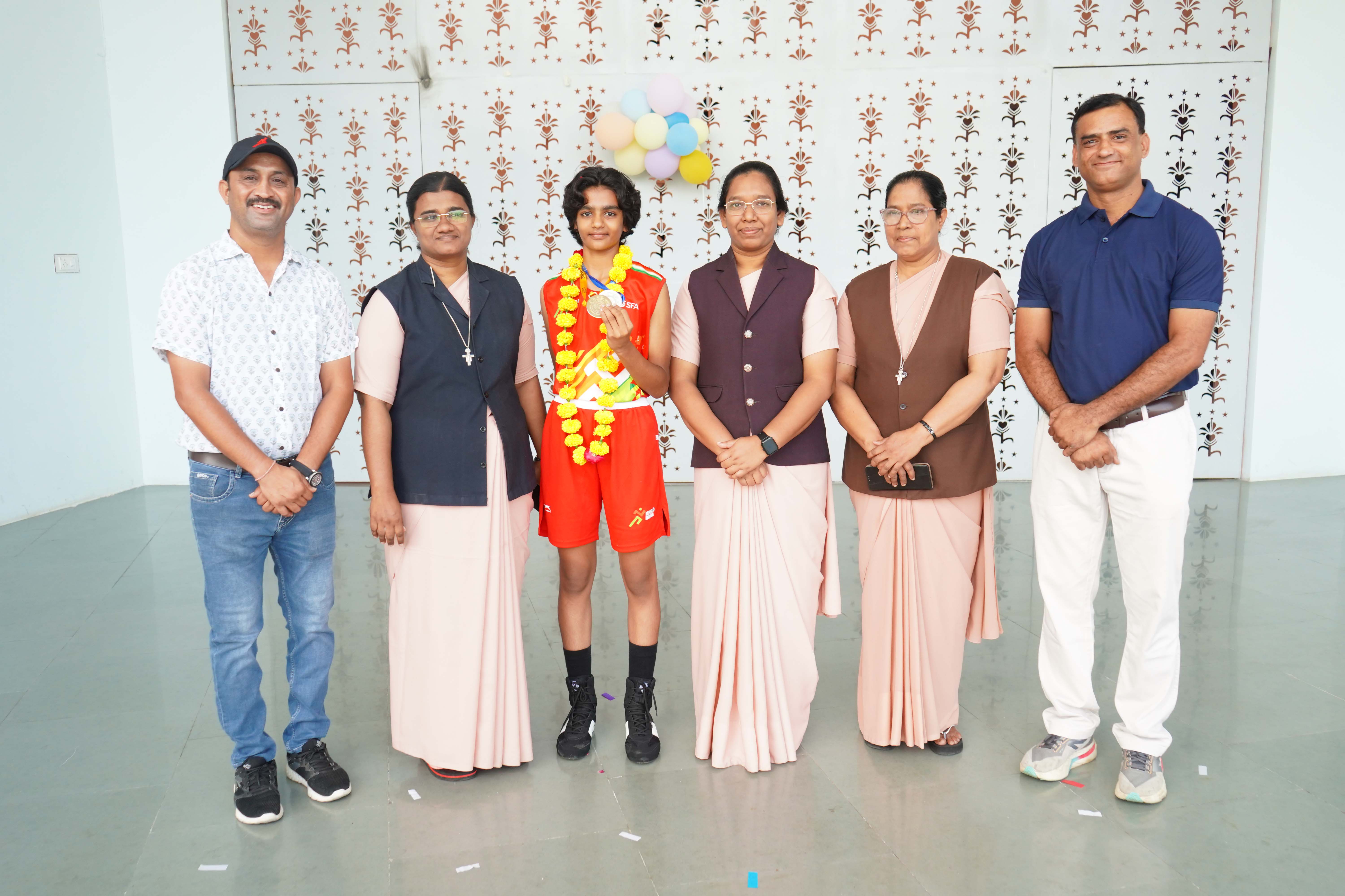 CBSE राष्ट्रीय मुक्केबाज़ी प्रतियोगिता में सेंट मेरीज़ की गोराधन सिंह सोलंकी ने रजत पदक जीतकर राष्ट्रीय स्तर पर उदयपुर का नाम किया रोशन!