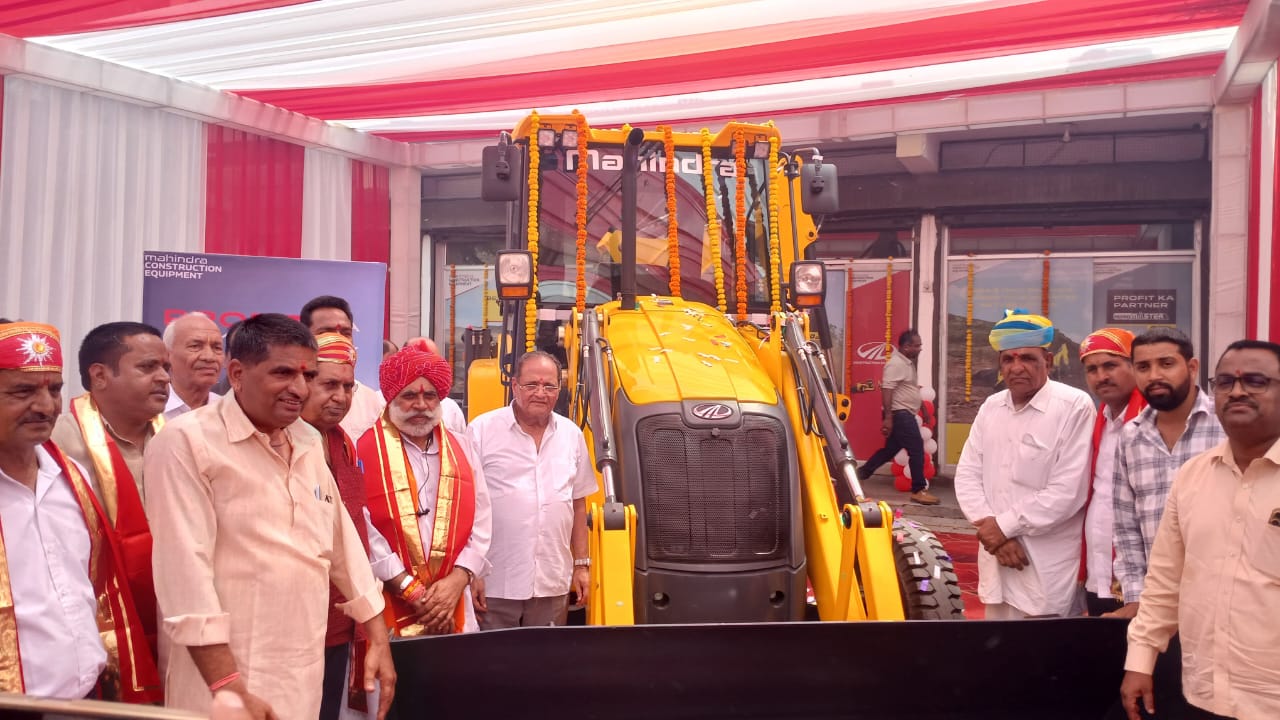महिन्द्रा ने अपनी नई सीईवी-वी रेंज की कंस्ट्रक्शन इक्विपमेंट उदयपुर में लॉच की,