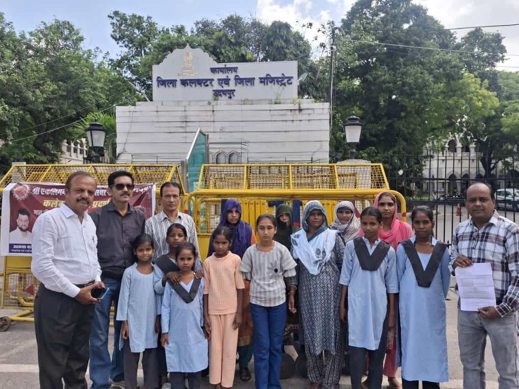वार्ड 13 स्थित राजकीय बालिका प्राथमिक विद्यालय के स्थानांतरण पर मोहल्ले वासियों ने जताई आपत्ति