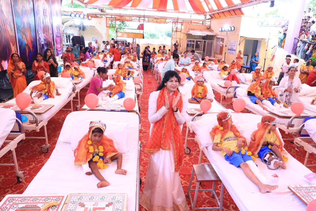 सेवामहातीर्थ में गूंजी माँ की आरती,101 दिव्यांग कन्याओं का हुआ पूजन