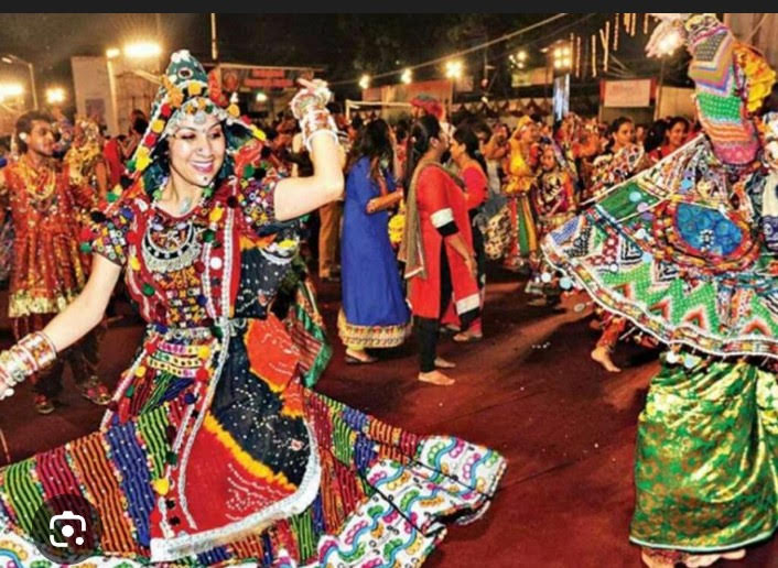 मेवाड़ में प्रसिद्ध है भट्टमेंवाडा समाज के गरबें