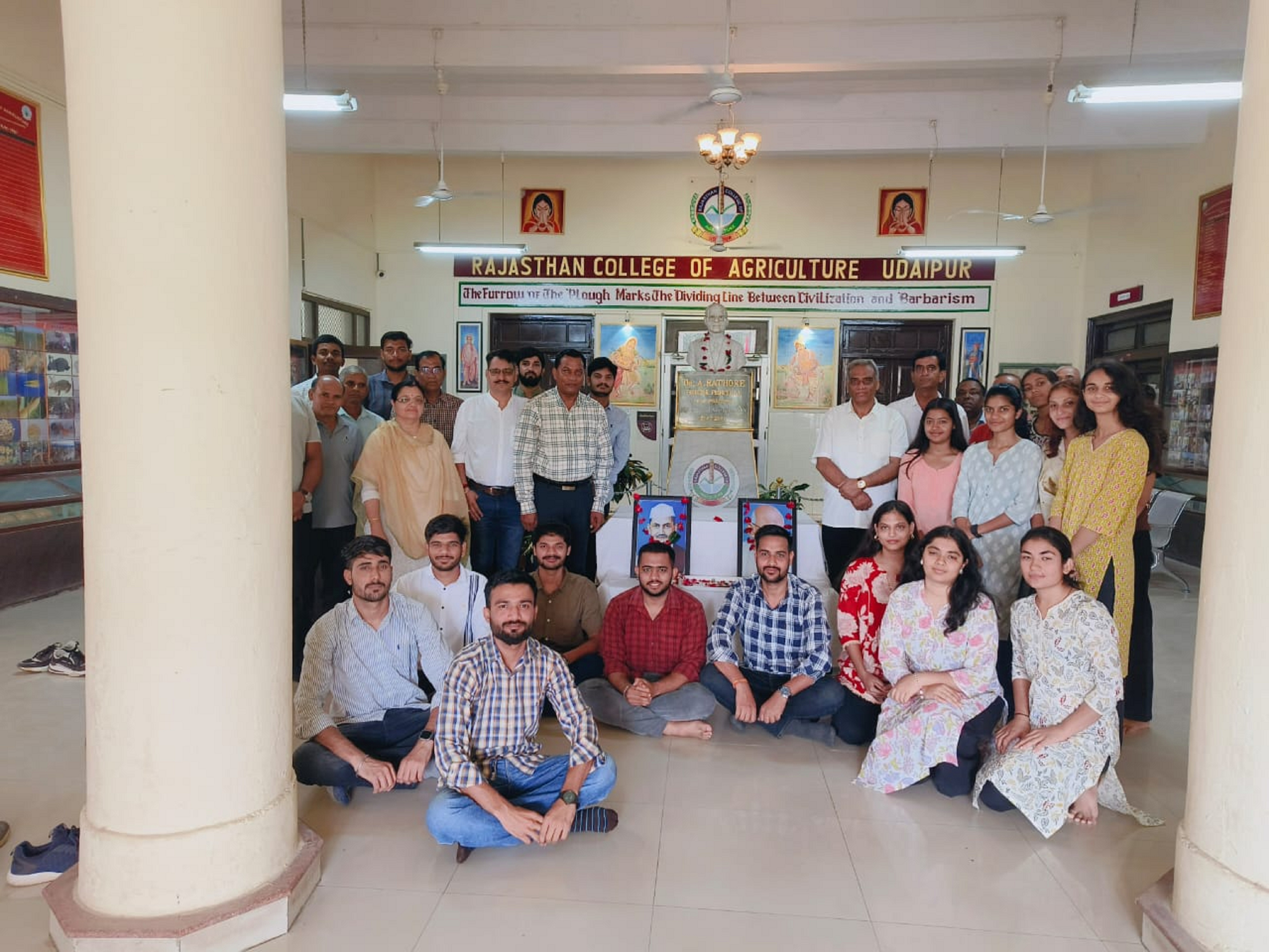 राजस्थान कृषि महाविद्यालय में महात्मा गांधी जयन्ती के अवसर पर पुष्पांजलि एवं प्रार्थना-सभा का आयोजन