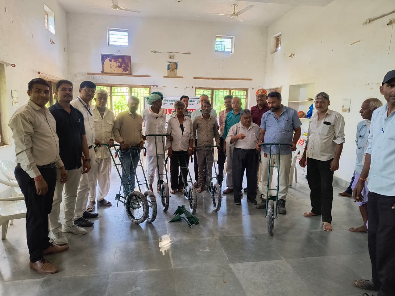 सांगवा ग्राम में मक्का की उन्नत खेती का प्रशिक्षण एवं आदान वितरण कार्यक्रम आयोजित