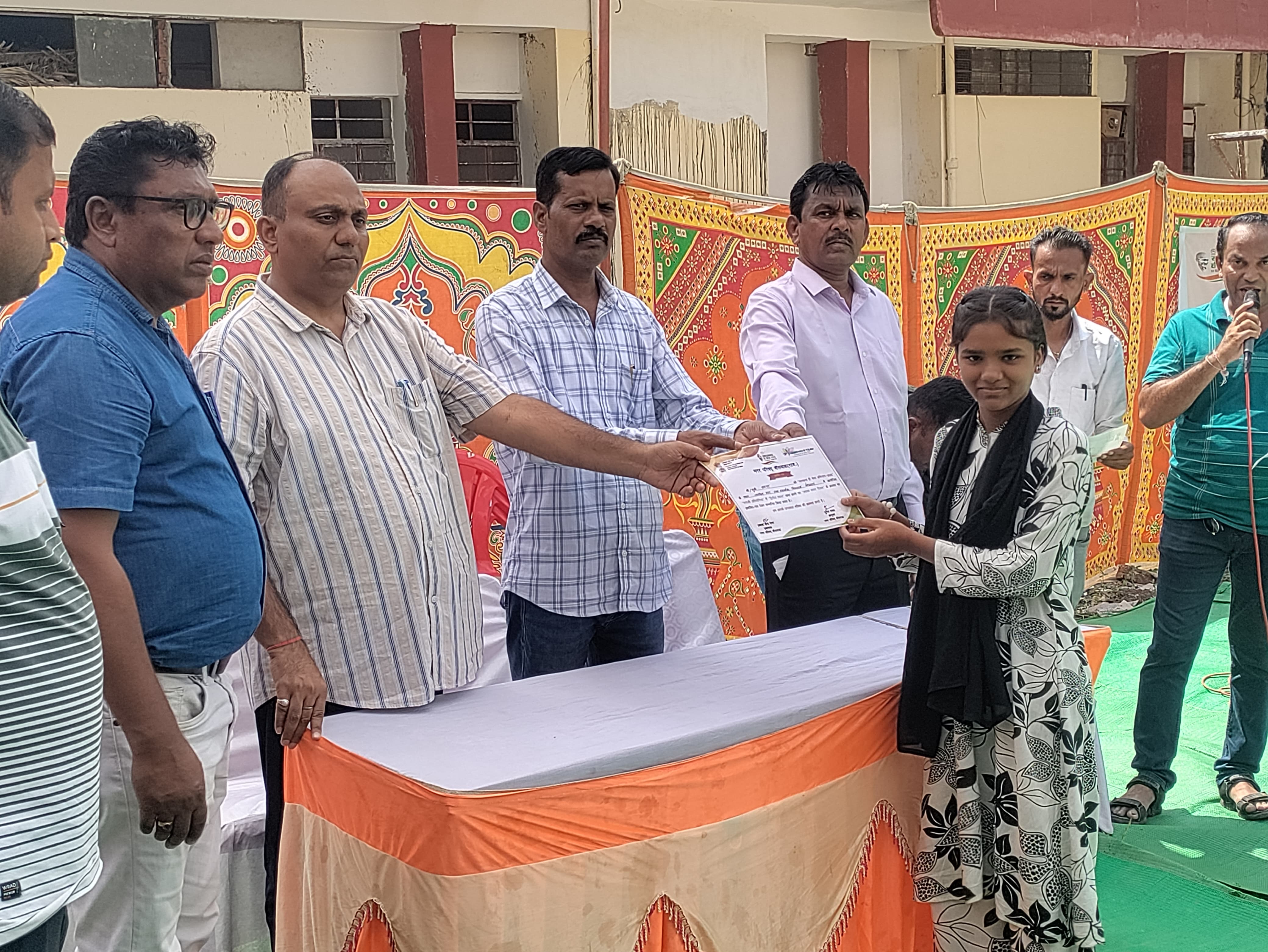 *स्वच्छ भारत दिवस के अवसर पर सफाई मित्रों का हुआ सम्मान एवं पिंक टॉयलेट का किया उद्घाटन* *स्वच्छ भारत दिवस के अवसर पर सफाई मित्रों का हुआ सम्मान एवं पिंक टॉयलेट का किया उद्घाटन*