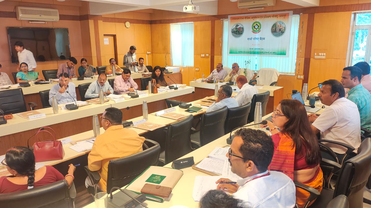 शिक्षा मंत्री श्री दिलावर की अध्यक्षता में आरएससीईआरटी शासी परिषद की बैठक