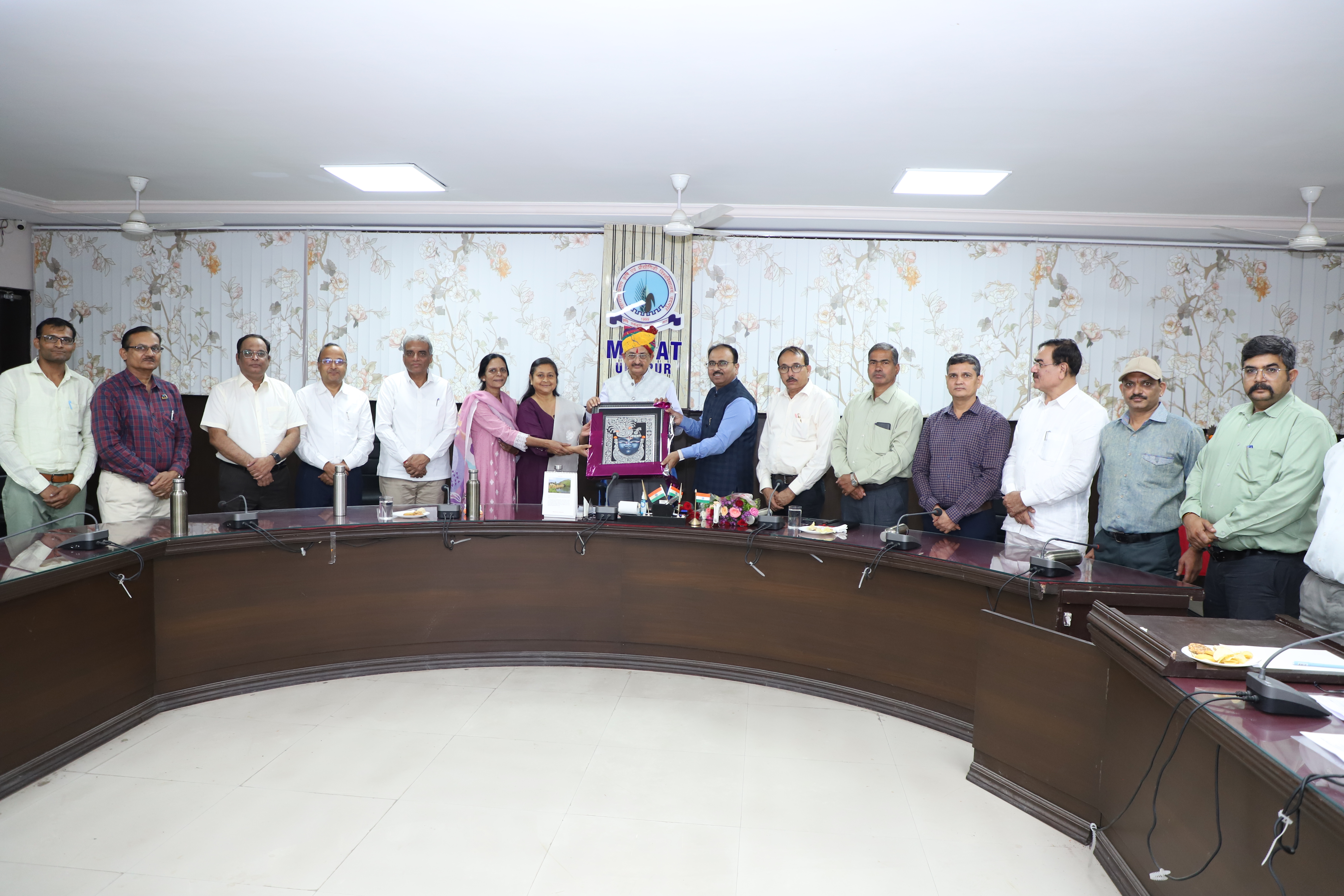 #### Emotional Farewell to Outgoing Vice Chancellor Dr. Ajit Kumar Karnataka