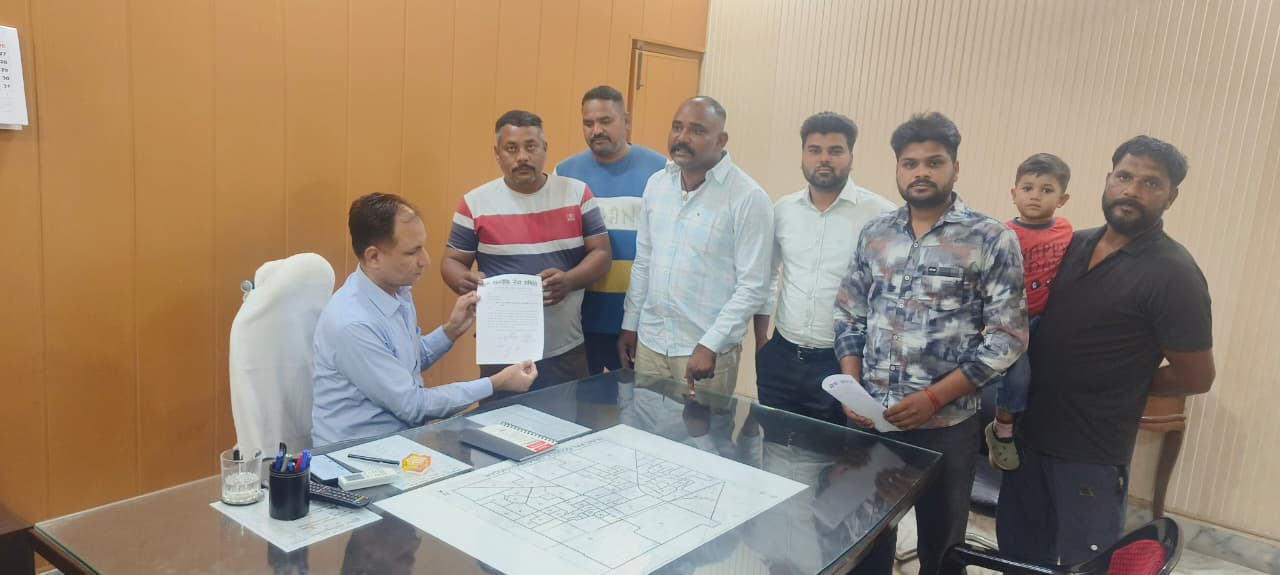 भगवान वाल्मीकि समुदायिक भवन के अधूरे निर्माण कार्य जल्द करवाने की मांग