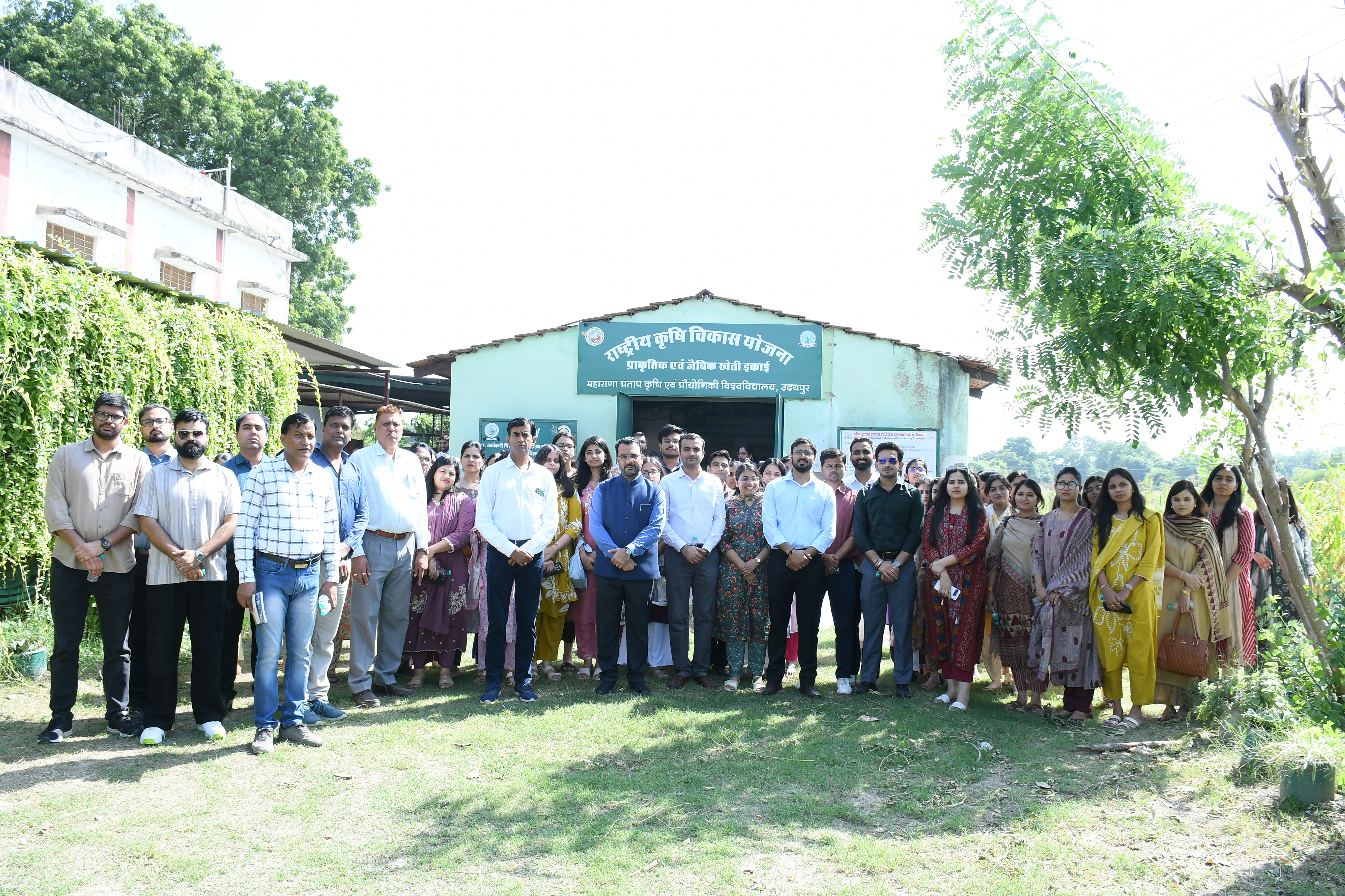 राजस्थान कृषि महाविद्यालय में प्रषिक्षु न्यायिक अधिकारियों का विभागीय भ्रमण