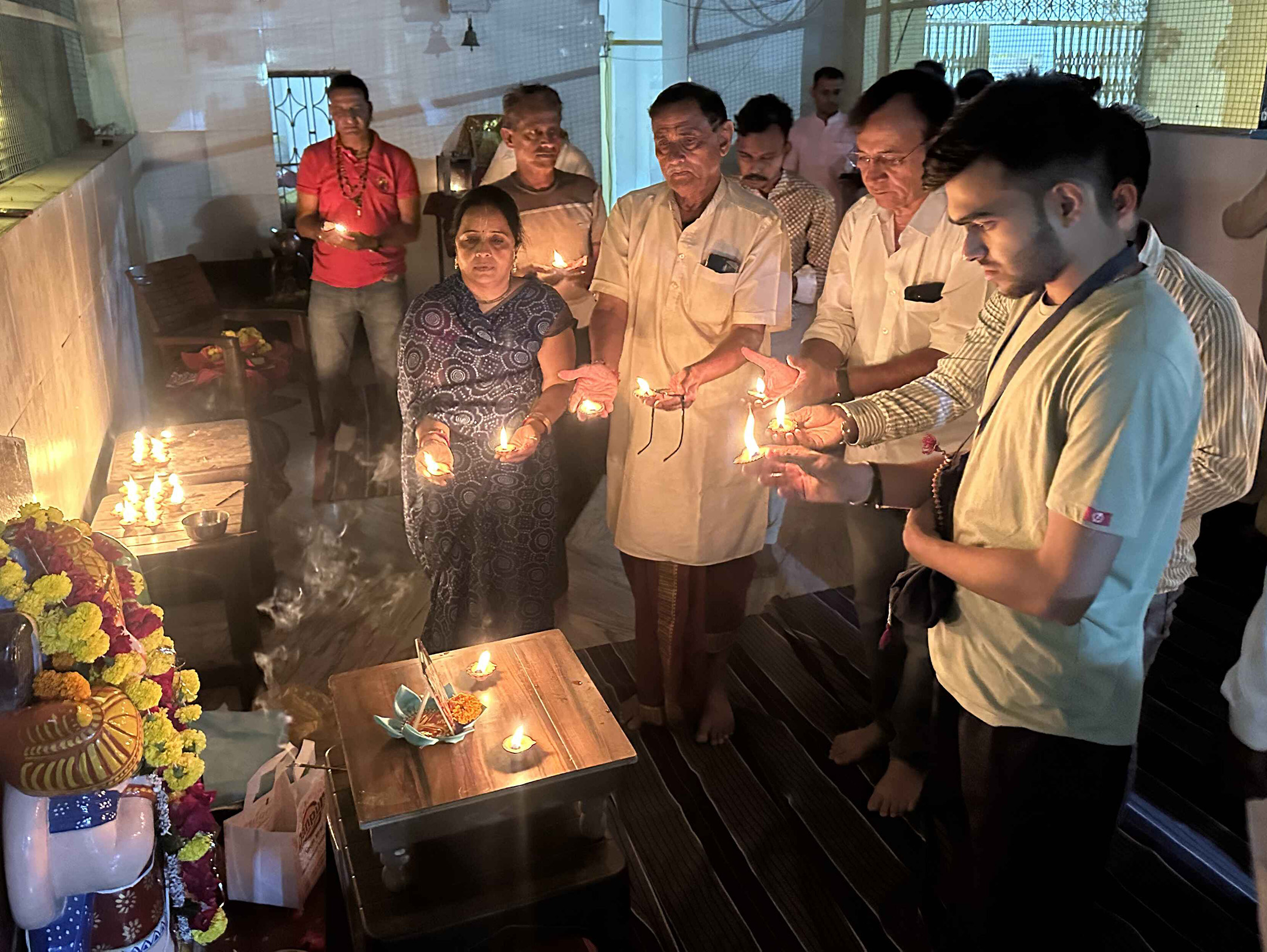 श्री पीताम्बरा आश्रम में आध्यात्मिक समागम ने बहायी श्रृद्धा भक्ति की धाराएं,