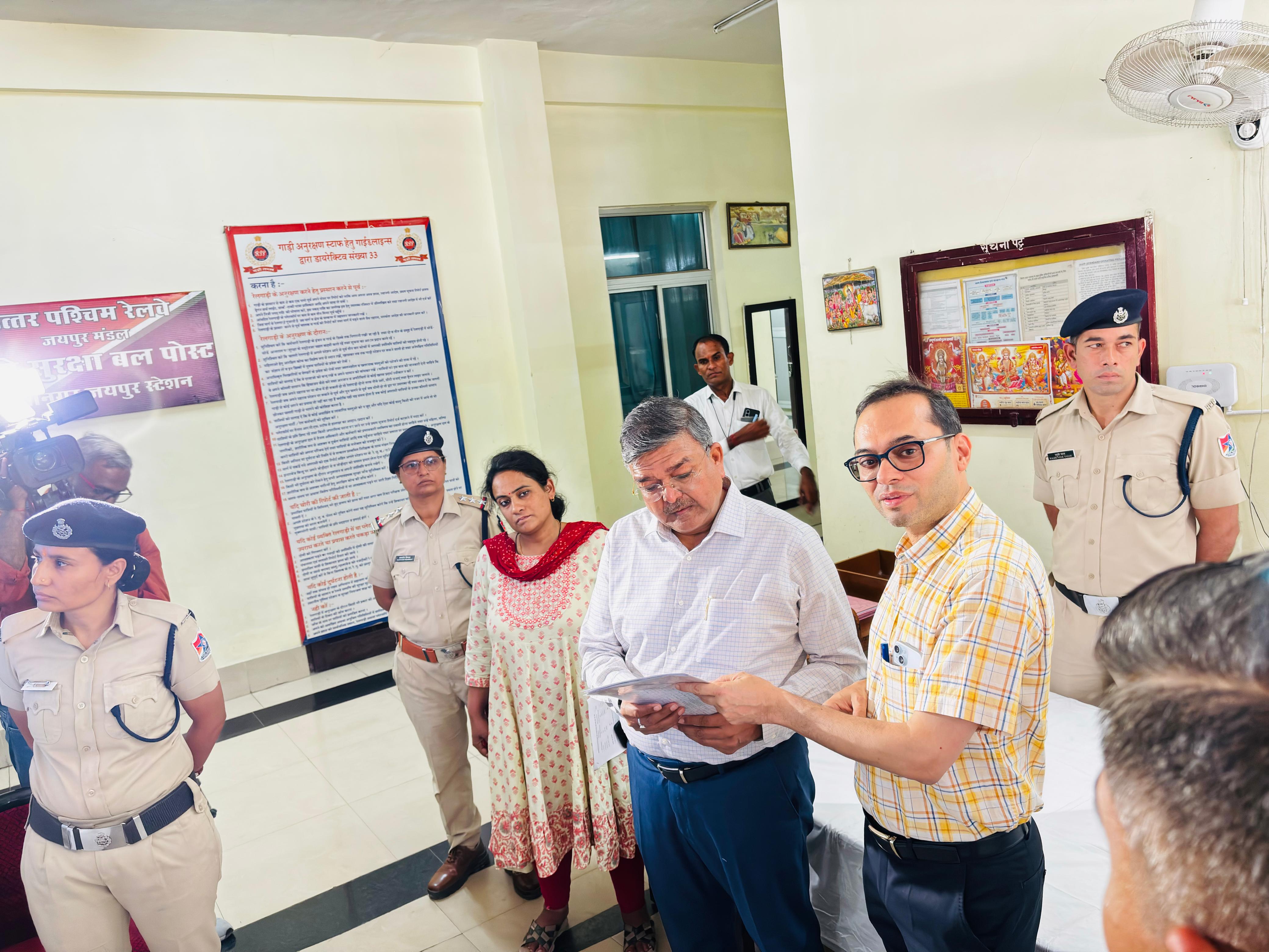 भारतीय रेलवे द्वारा त्यौहारों के लिए व्यापक प्रबंध एवं विशेष तैयारियां