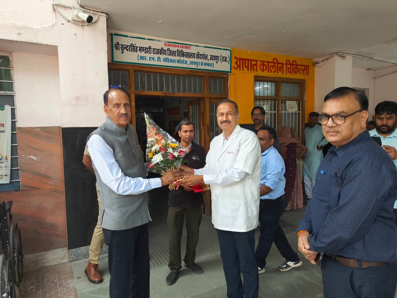 सेवा भाव से काम करने पर मिलती है दुआ - जस्टिस झाला सेवा भाव से काम करने पर मिलती है दुआ - जस्टिस झाला