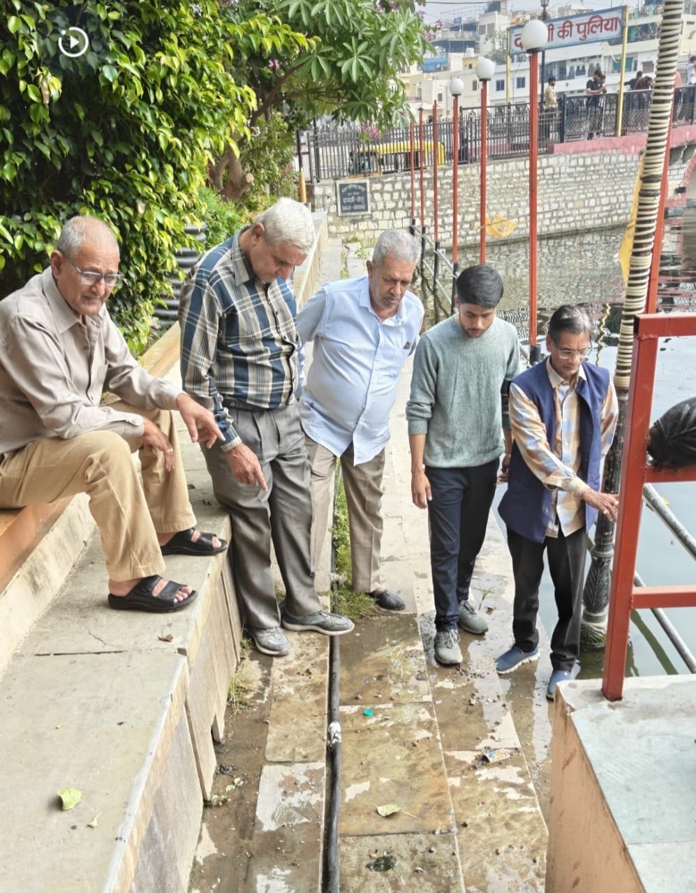 Lakes Suffering from Rising Tourist Vehicles, Waste, and Sewage Lakes Suffering from Rising Tourist Vehicles, Waste, and Sewage