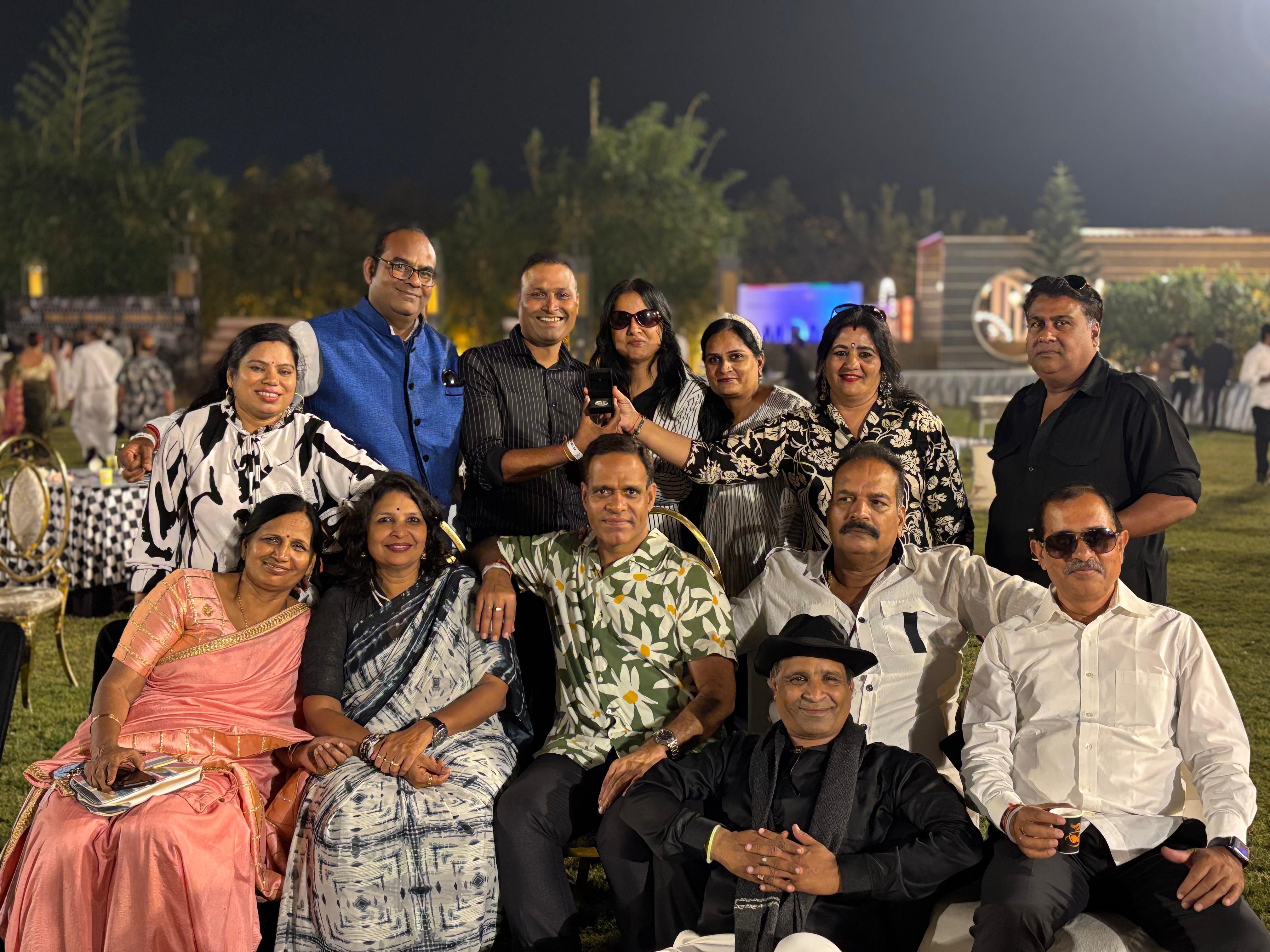 एक बार फिर लहराया JSG कुटुंब परिवार का परचम एक बार फिर लहराया JSG कुटुंब परिवार का परचम