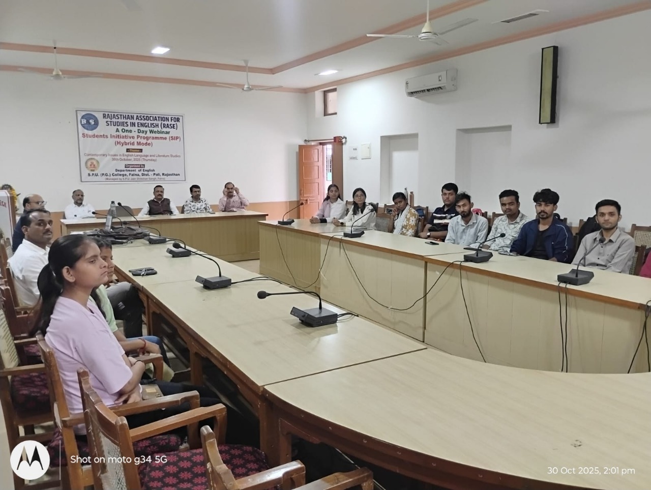 ब्लॉग लेखन एवं सोशल मीडिया भाषा कौशल को उजागर करने का नया माध्यम है – प्रो हेमेंद्र चंडालिया ब्लॉग लेखन एवं सोशल मीडिया भाषा कौशल को उजागर करने का नया माध्यम है – प्रो हेमेंद्र चंडालिया