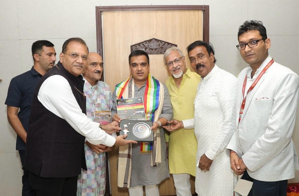 JISO Foundation Chairman Mr. Suresh Punamiya and his team 