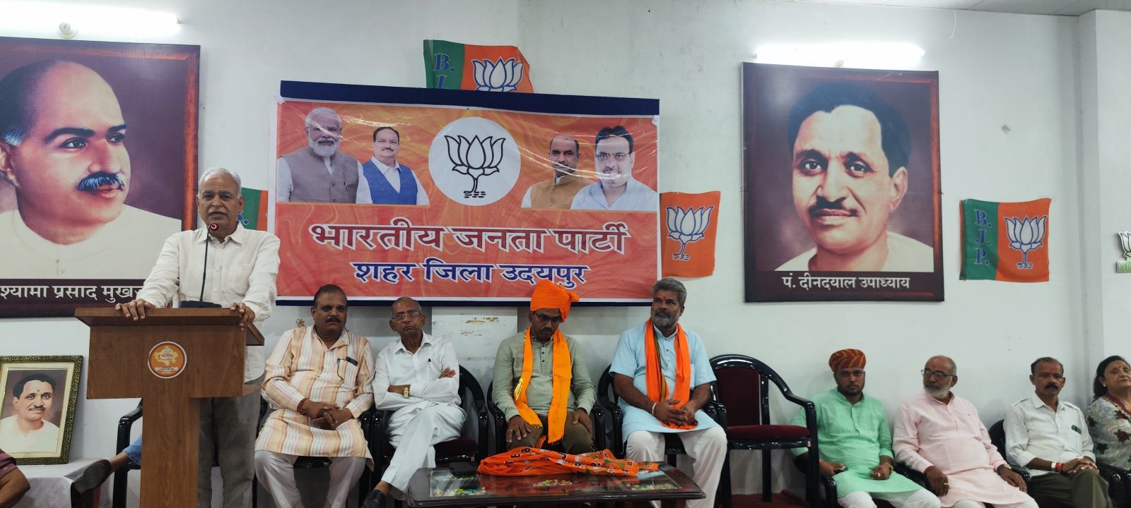 नवनिर्वाचित सांसद श्री मन्नालाल रावत का अभिनंदन