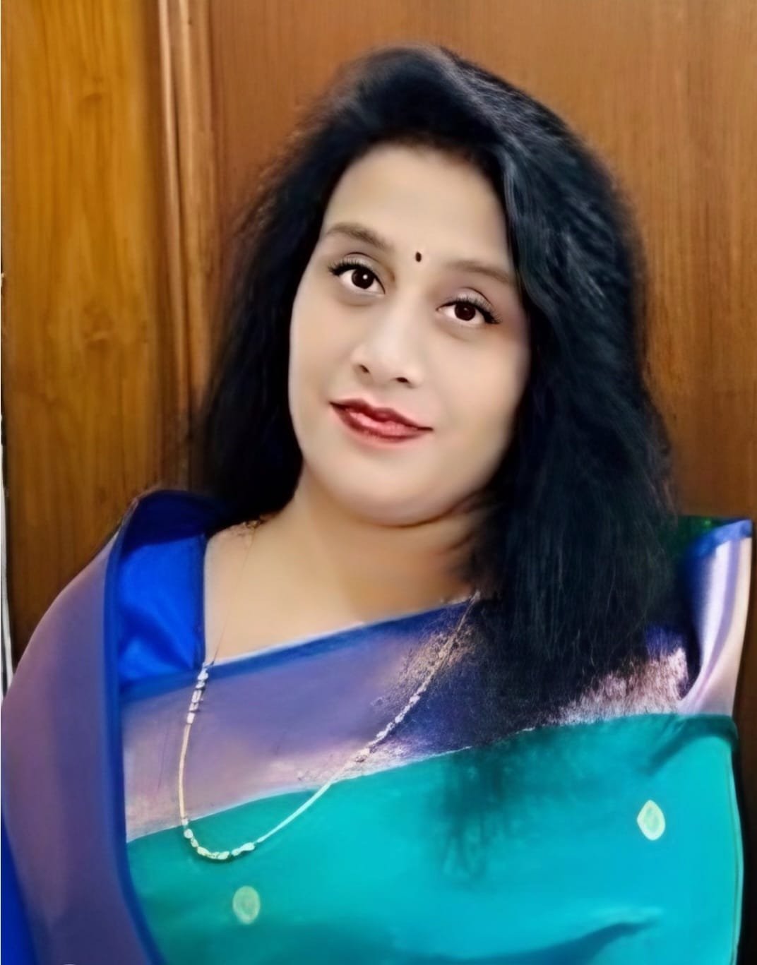 " नारी चेतना की साहित्यिक उड़ान " स्त्री विमर्श की सशक्त कवयित्रियों की कलम का सार