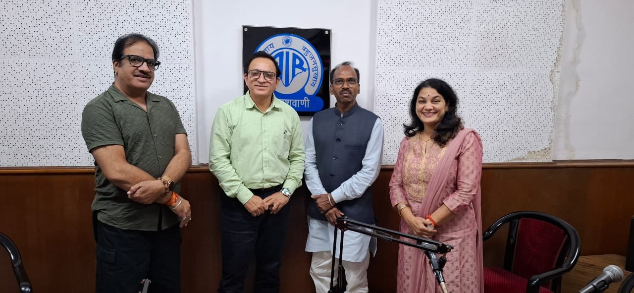 उदयपुर सांसद मन्ना लाल रावत ने आकाशवाणी उदयपुर के माध्यम से जनता से किया संवाद